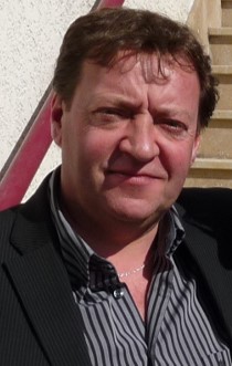 François Dezecache